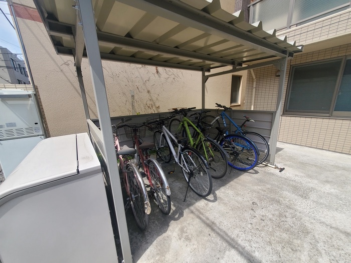 駐輪場 グランメゾン南４