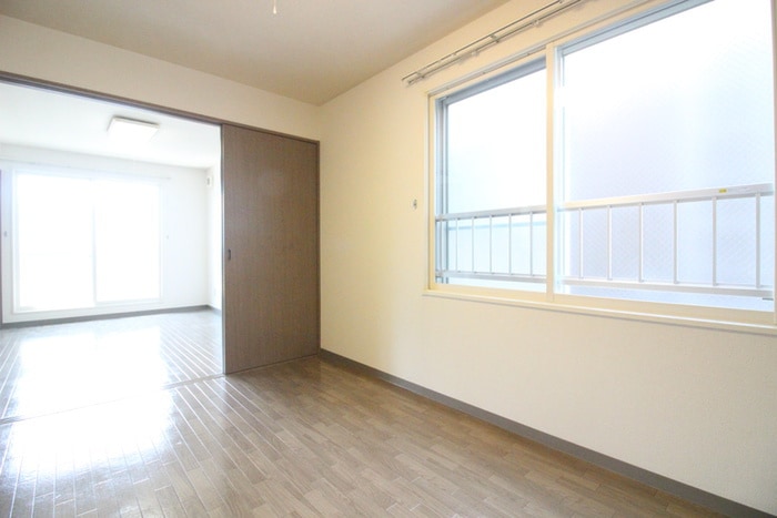 居室 グランメ－ル本郷通１２