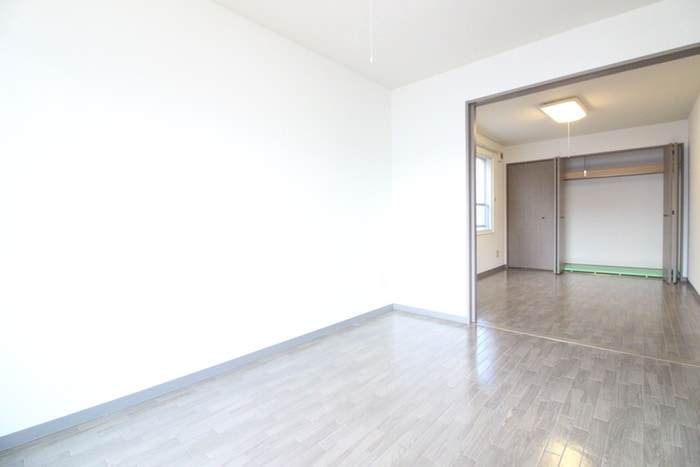 居室 グランメ－ル本郷通１２