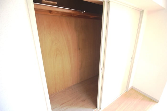 収納 秀和南七条レジデンス(404)