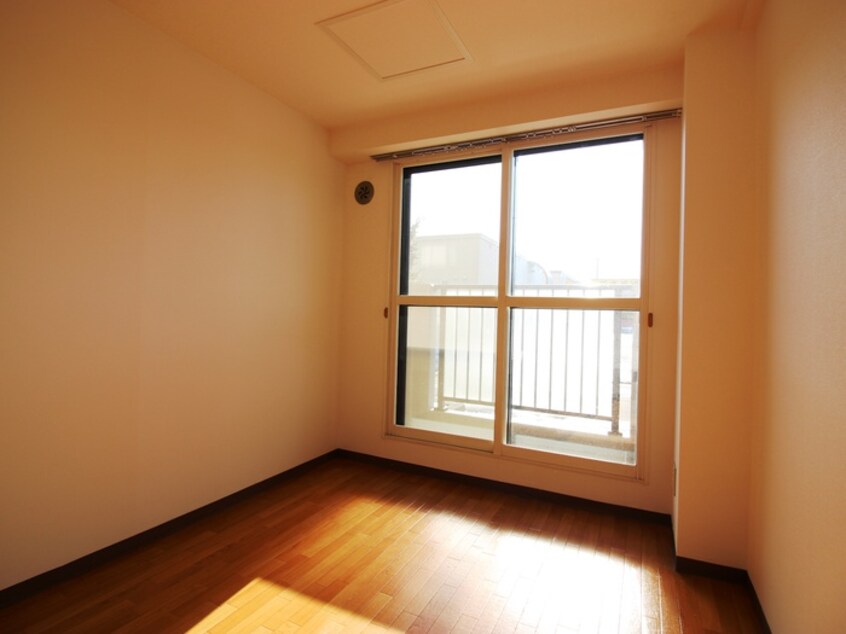 居室 西町北５番館