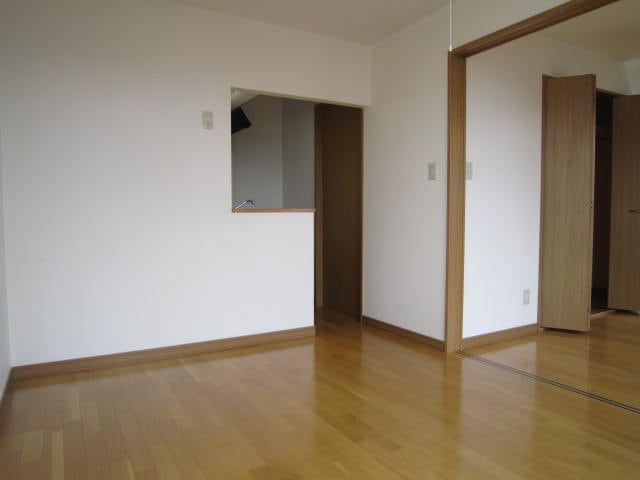 居室 サンフラワ－