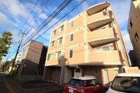 ﾗｰｸﾋﾙｽﾞｽﾃｰｼｮﾝﾌﾛﾝﾄ