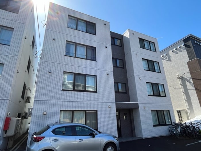 外観写真 リバ－サウス平岸