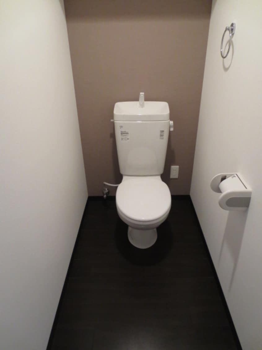 トイレ サンコート北7条　弐番館