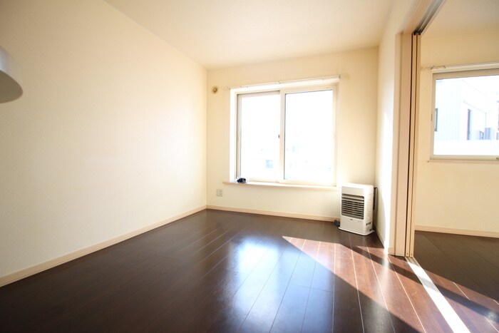 内観写真 ボン・ルトゥ－ル円山