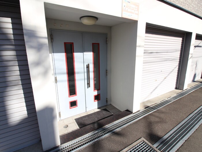 エントランス部分 ボン・ルトゥ－ル円山