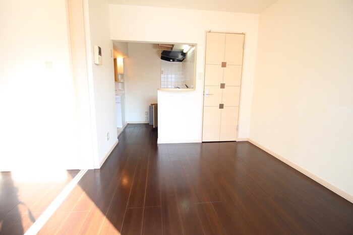 内観写真 ボン・ルトゥ－ル円山