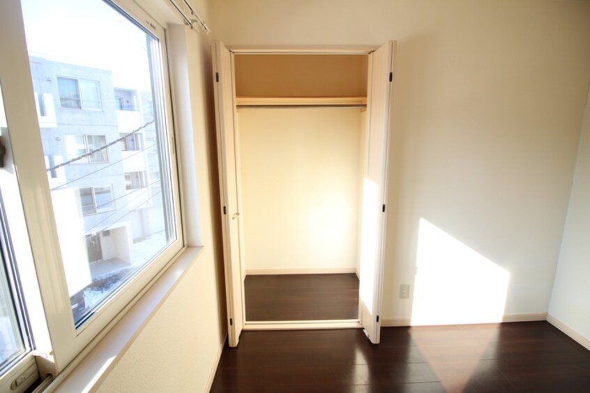 収納 ボン・ルトゥ－ル円山