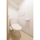 トイレ tomorrow 福住　EAST