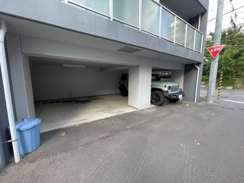 駐車場 プログレス円山