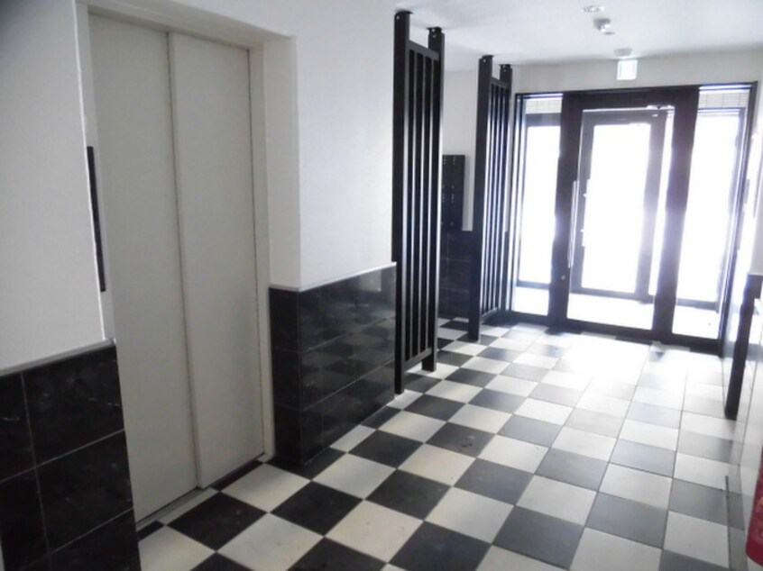 エントランス部分 グランメール中の島１－４