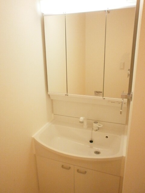 洗面 モルティ－ニ山鼻