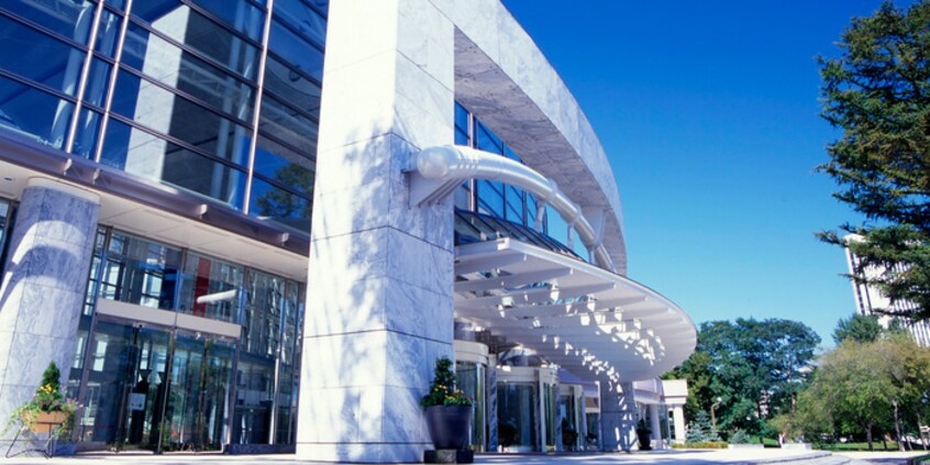 コンサートホールkitara(美術館/博物館)まで245m ウルトラマンション