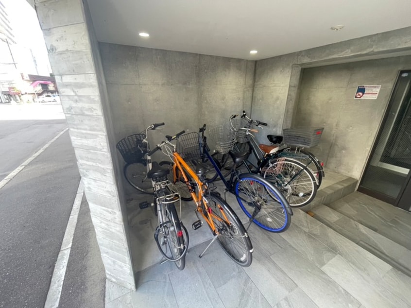 駐輪場 ブランシャール宮の森