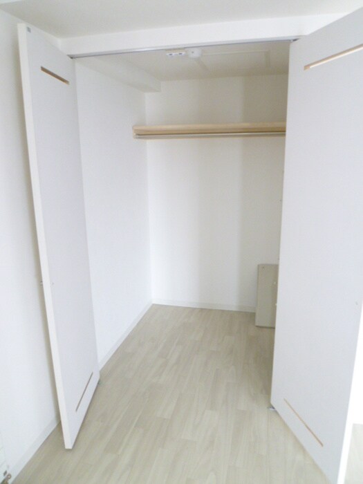 収納 アスティル伏見