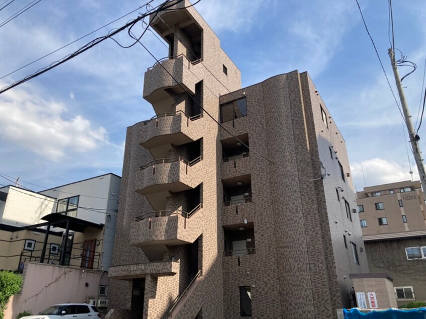 外観写真 パレノ－ル山鼻南１８条