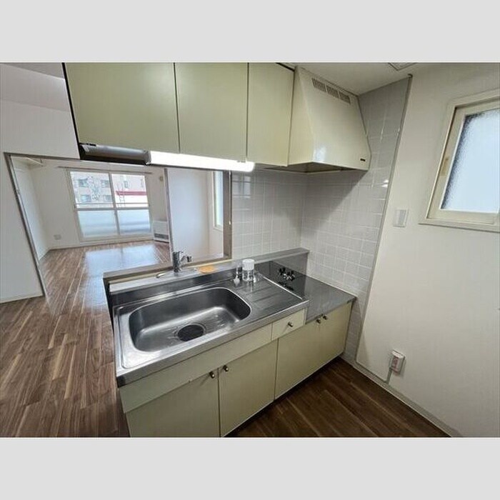 キッチン パレノ－ル山鼻南１８条