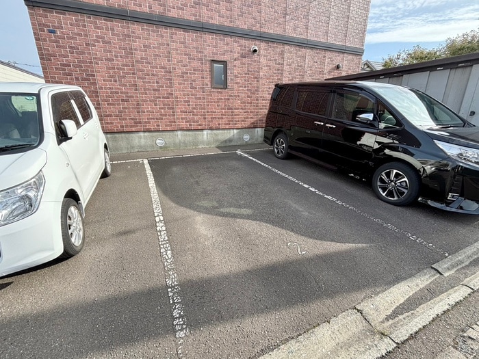 駐車場 メゾン梅本