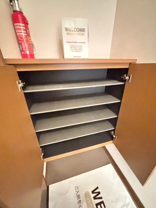 靴箱 メゾン梅本