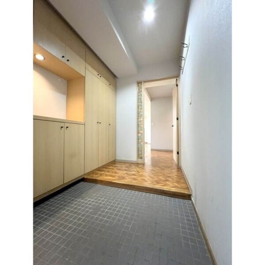 玄関 ノルド山の手