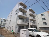 タク・ニヴァス