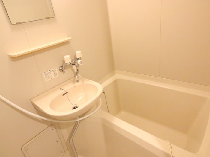 バス／シャワールーム等 タク・ニヴァス