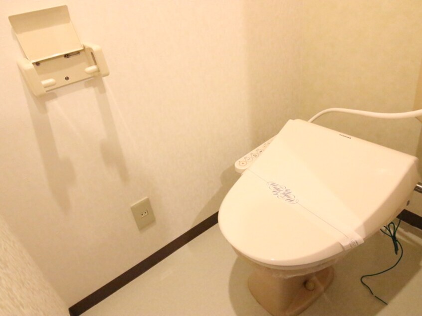 トイレ タク・ニヴァス