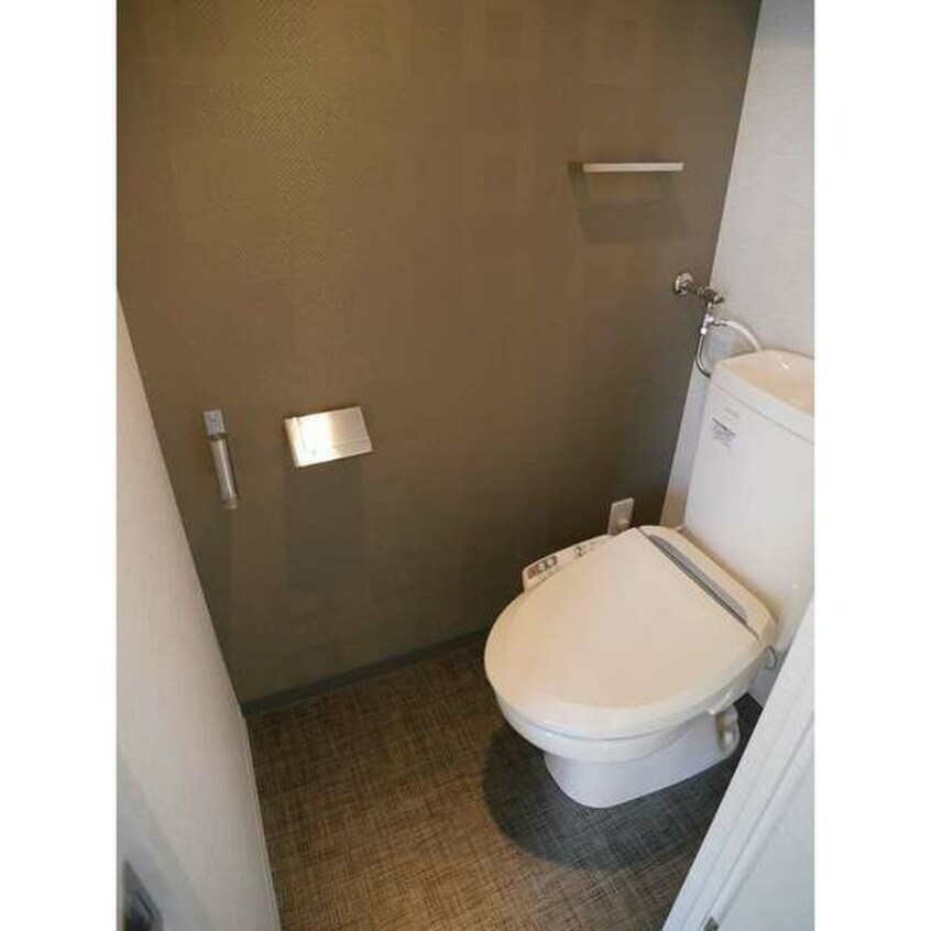 トイレ CURTIS HASSAMU