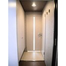 玄関 CURTIS HASSAMU