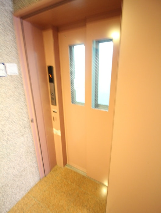 建物設備 シェ－ンブルン宮の森