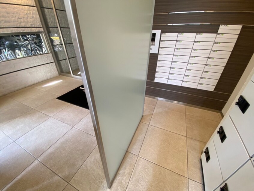 エントランス部分 アークネスト円山