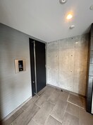 エントランス部分 Ｅｌｍ　Ｇａｒｄｅｎ　Ⅰ