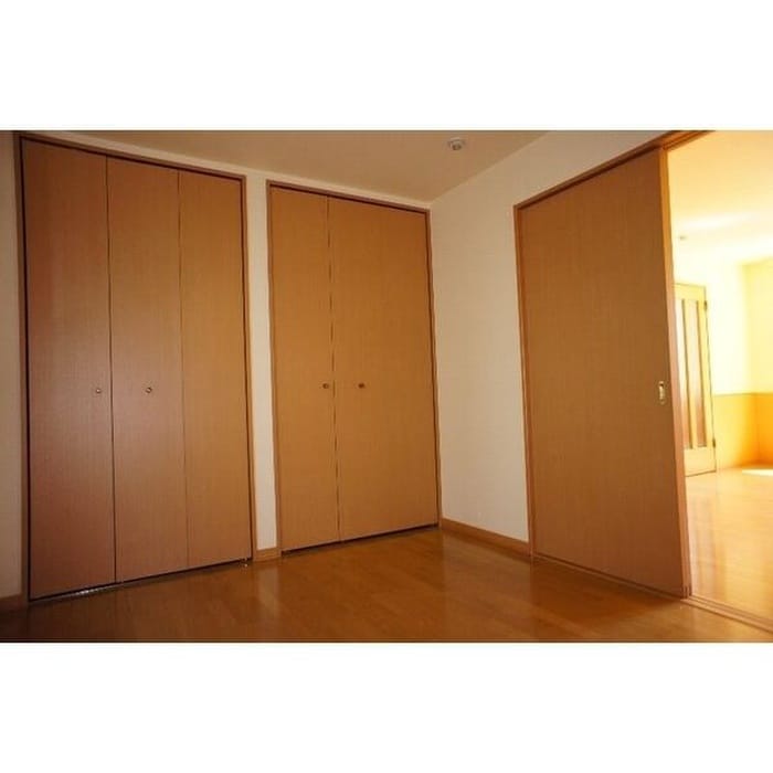 居室 ルミエール美園C