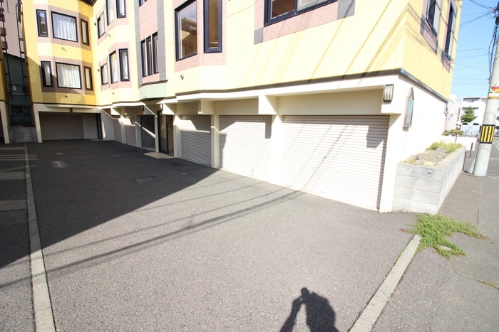 駐車場 ルミエール美園C