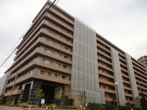 Ｄ ｸﾞﾗﾌｫｰﾄ琴似ﾒﾄﾛﾎﾟﾘｽﾛｯｿｺｰﾄ