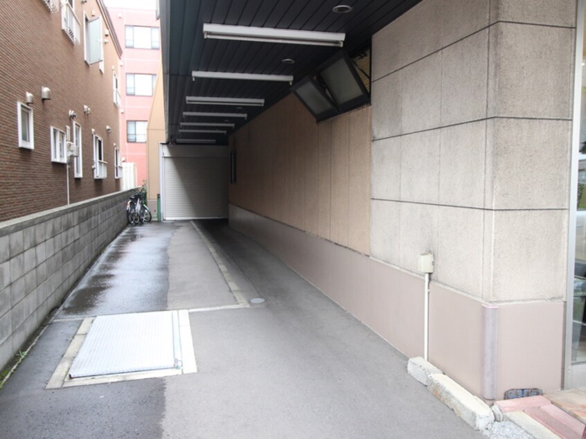 駐車場 クリエイトビル