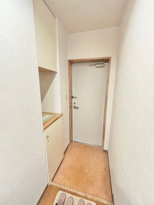 玄関 クリエイトビル