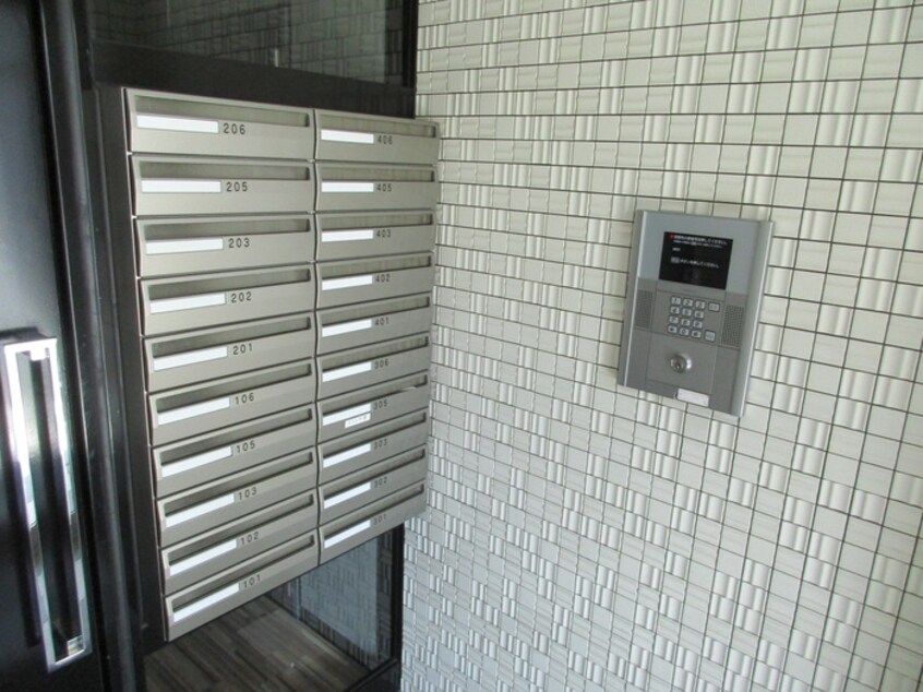 エントランス部分 カレラ北大前