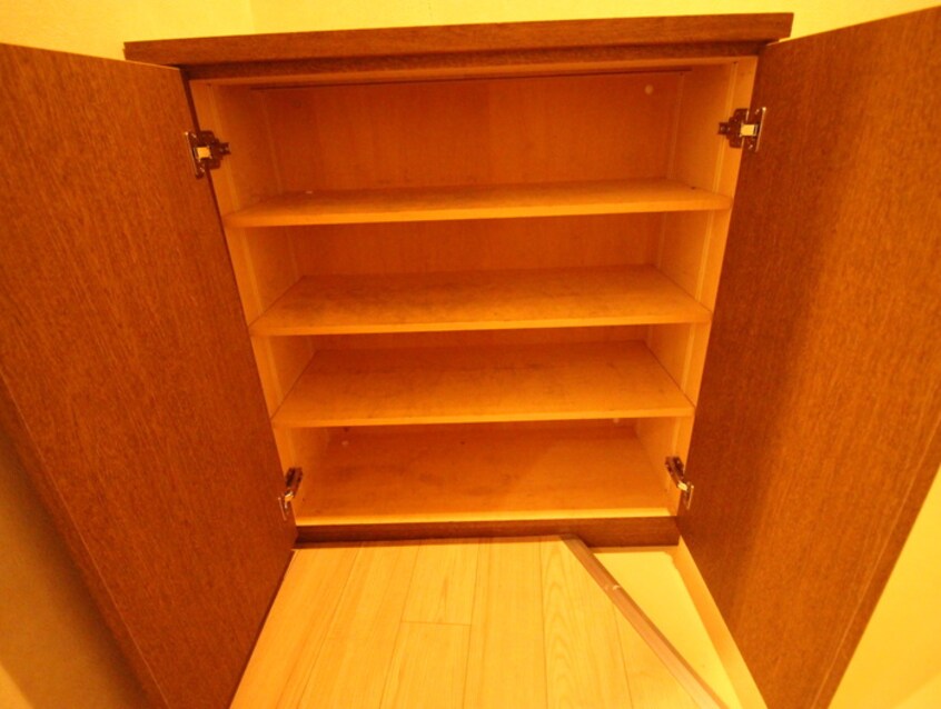 靴箱 パルコート西町