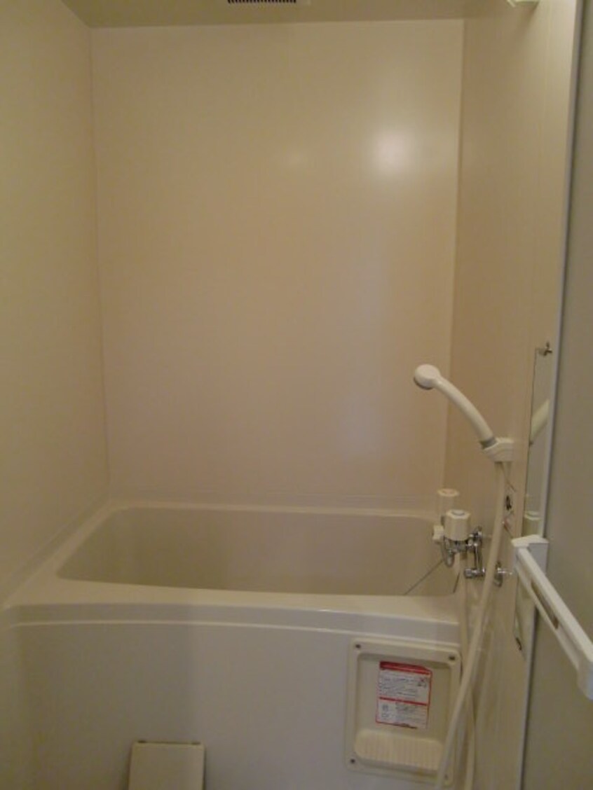 バス／シャワールーム等 North　West　IR