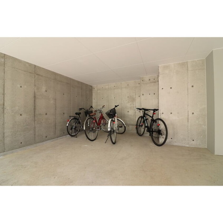 駐輪場 Grand Ravine山の手