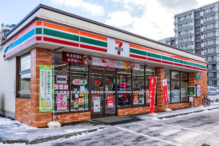 セブン-イレブン 札幌山の手３条店(コンビニ)まで500m Grand Ravine山の手