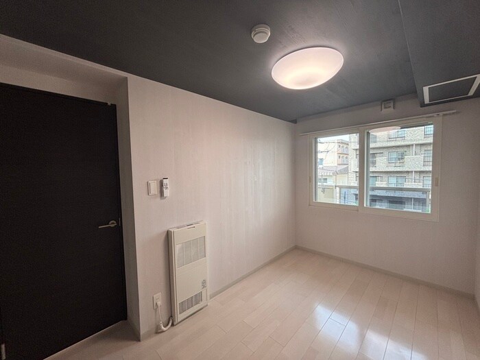 居室 ピオネロ伏見