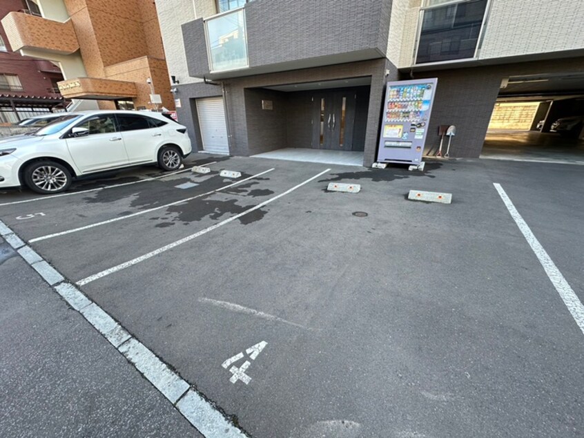 駐車場 ピオネロ伏見