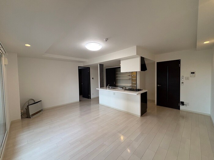 居室 ピオネロ伏見