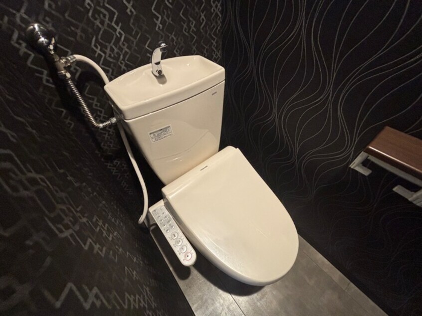 トイレ ピオネロ伏見