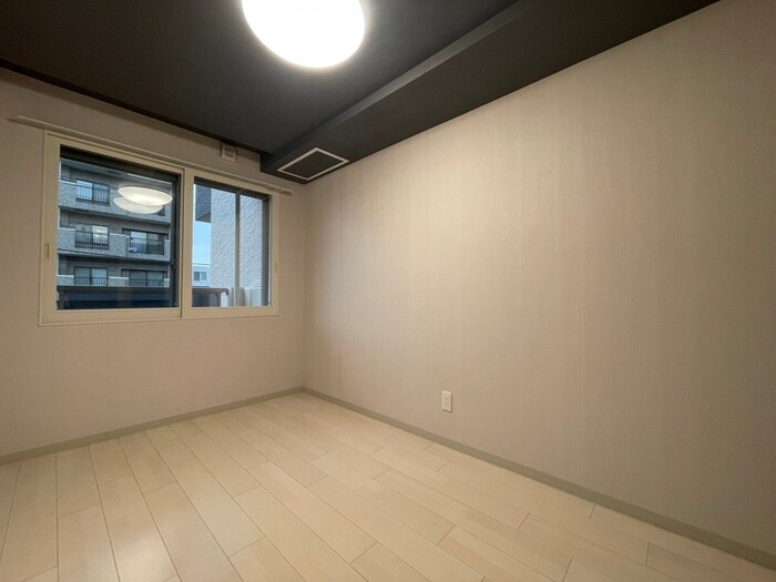 居室 ピオネロ伏見