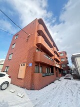 ﾌｧｲﾌﾞ・ｳｪｰﾌﾞ