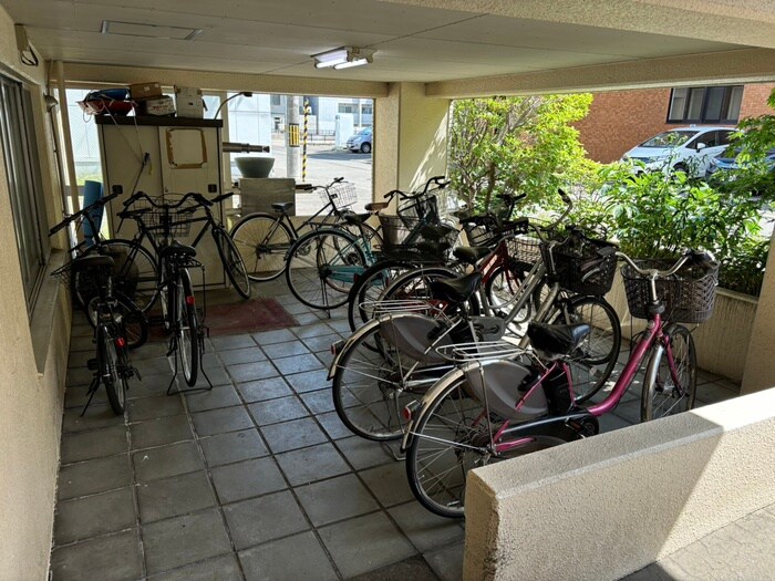 駐輪場 パレ宮ノ森